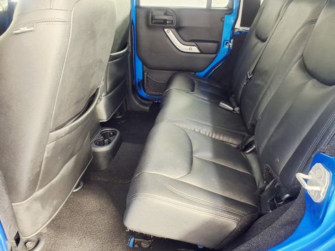 Used 2016 Jeep Wrangler Unlimited Sahara w/ Trailer Tow Group image 23