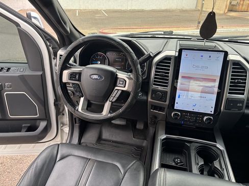 Used 2017 Ford F250 Platinum w/ Platinum Ultimate Package AWD/4WD image 24
