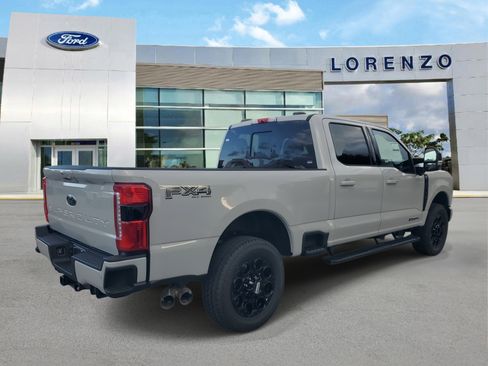 New 2026 Ford F250 Lariat w/ Black Appearance Package image 4