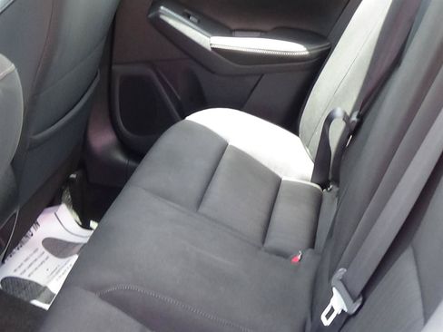 Used 2025 Nissan Altima 2.5 SV FWD image 13