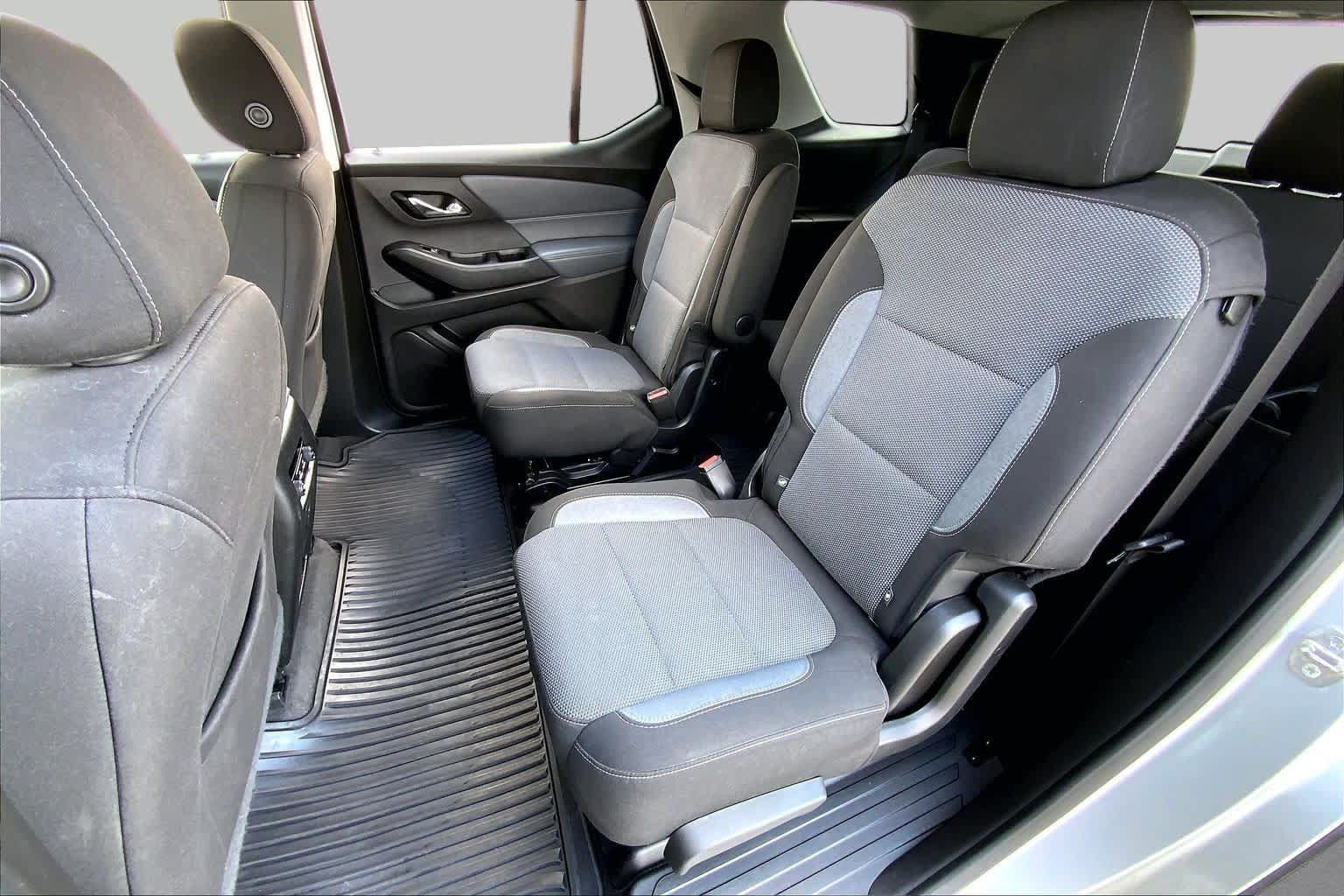 Used 2019 Chevrolet Traverse LT FWD image 20