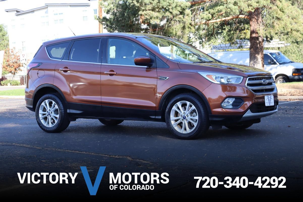 Used 2017 Ford Escape SE AWD/4WD image 1