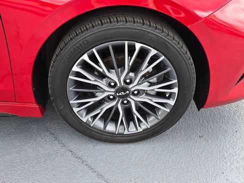 Certified 2024 Kia Forte GT-Line FWD image 9