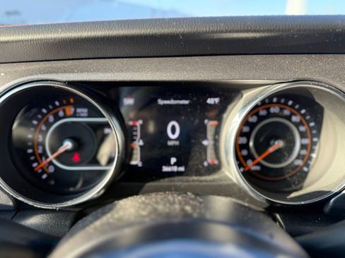 Used 2023 Jeep Gladiator Mojave w/ LED Lighting Group image 10