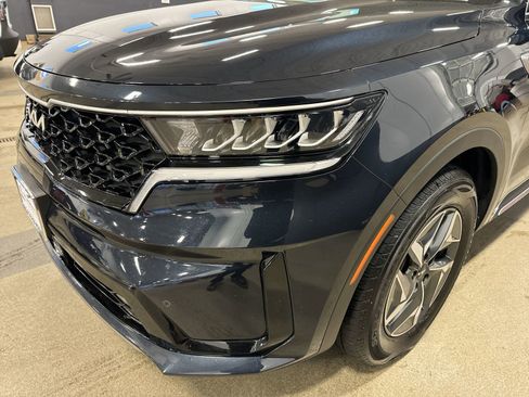 Used 2022 Kia Sorento EX image 28
