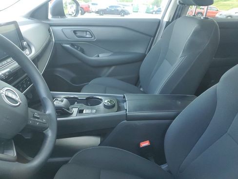 Certified 2025 Nissan Rogue S AWD/4WD image 7