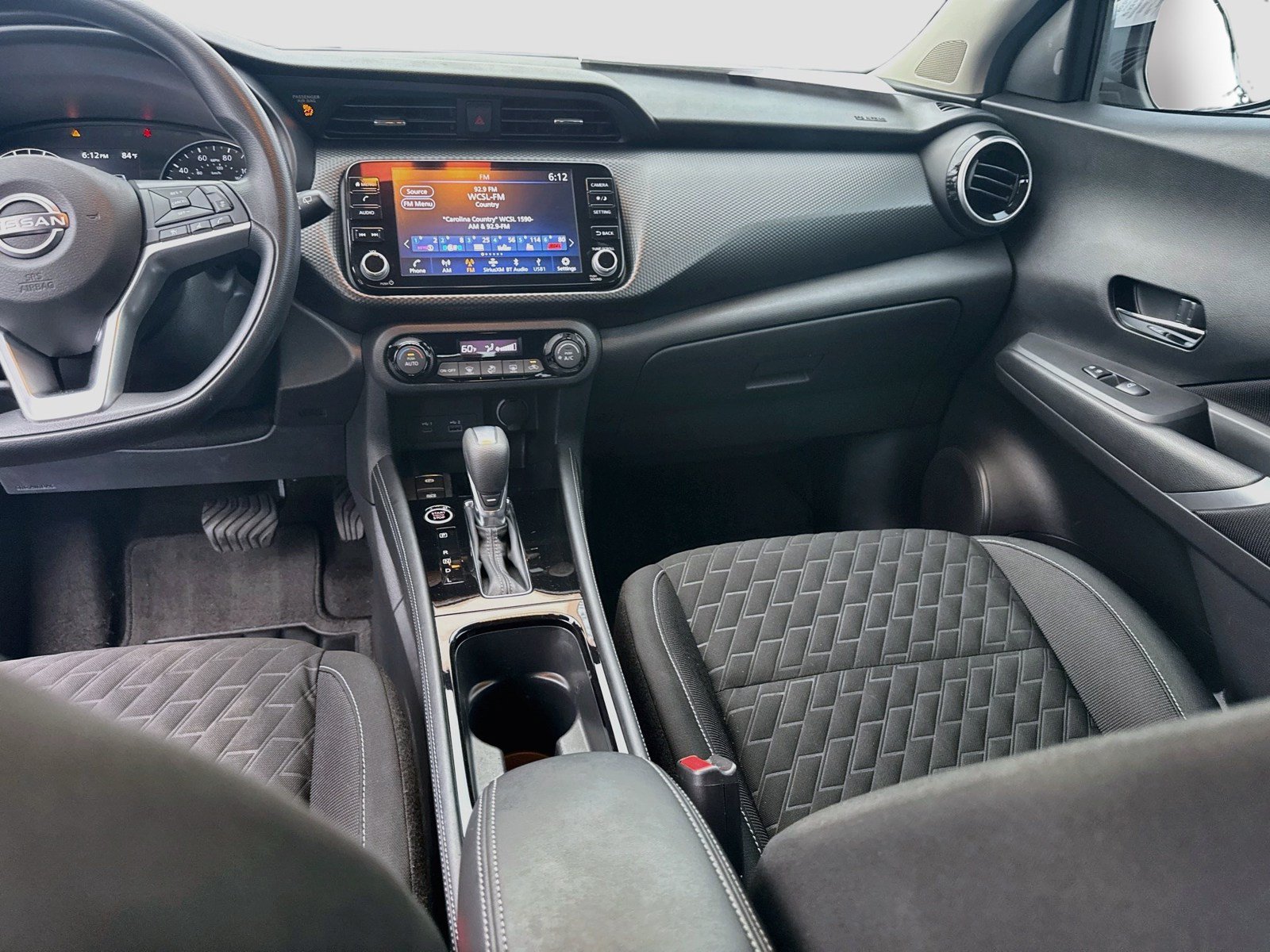 Used 2022 Nissan Kicks SV w/ Interior Electronics Package FWD image 21