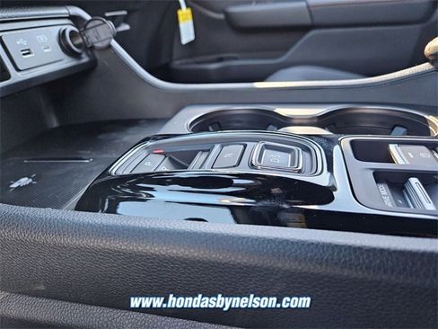 New 2025 Honda Pilot TrailSport image 12