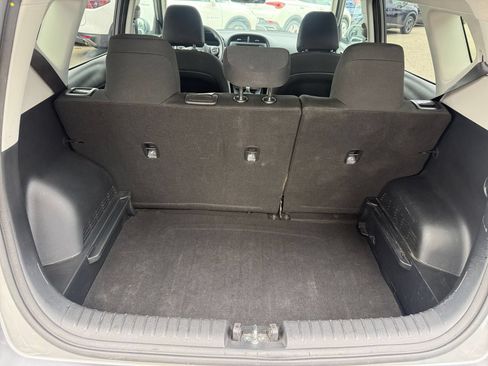Used 2025 Kia Soul LX w/ LX Technology Package FWD image 27
