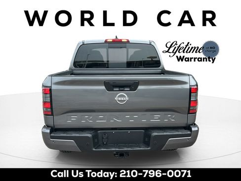 Used 2025 Nissan Frontier SV w/ SV Convenience Package RWD image 4