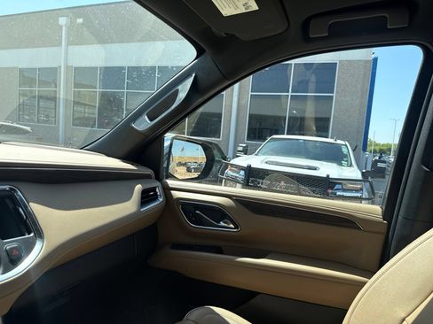 Used 2024 Chevrolet Tahoe Premier w/ Premium Package AWD/4WD image 28