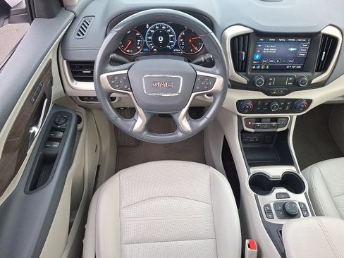 Used 2022 GMC Terrain Denali image 12