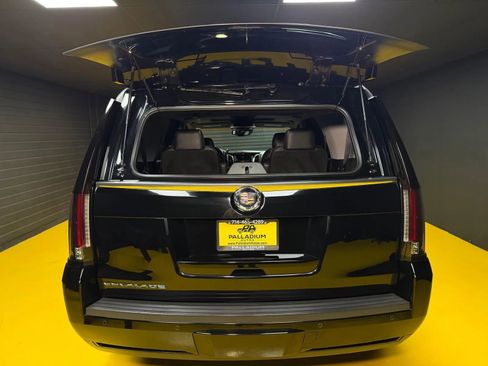 Used 2015 Cadillac Escalade Premium AWD/4WD image 11
