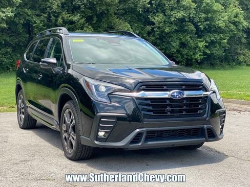 Used 2023 Subaru Ascent Limited AWD/4WD image 9