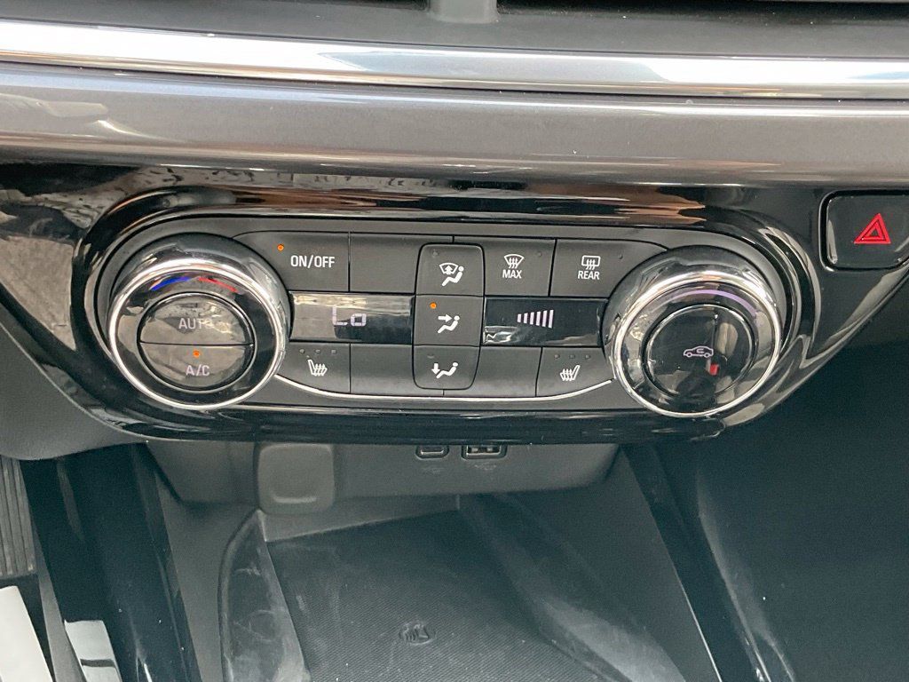 Used 2024 Chevrolet Trax ACTIV w/ Sunroof Package FWD image 10