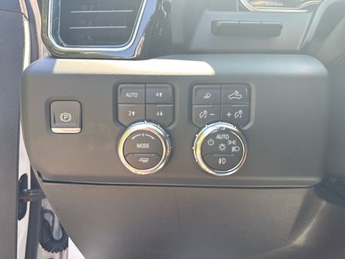 Used 2023 GMC Sierra 1500 Denali AWD/4WD image 21