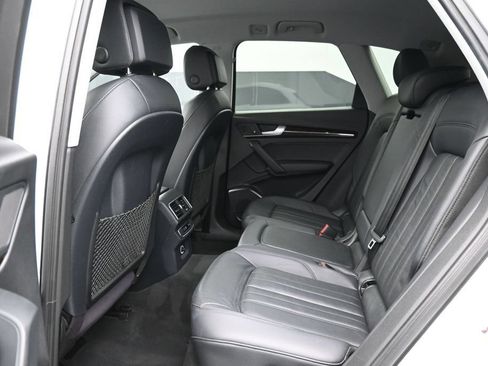 Used 2018 Audi Q5 2.0T Premium w/ Convenience Package AWD/4WD image 19