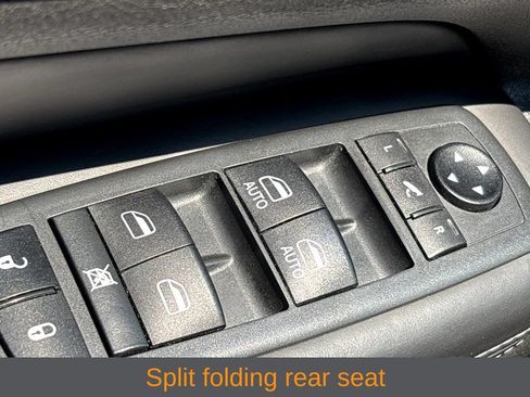 Used 2021 Jeep Grand Cherokee Overland AWD/4WD image 30