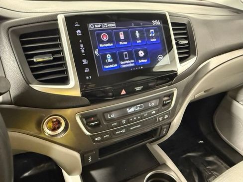 Used 2017 Honda Ridgeline RTL-T image 23