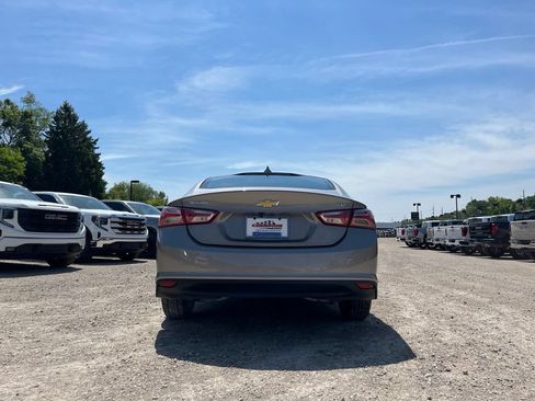 Used 2022 Chevrolet Malibu LT FWD image 11
