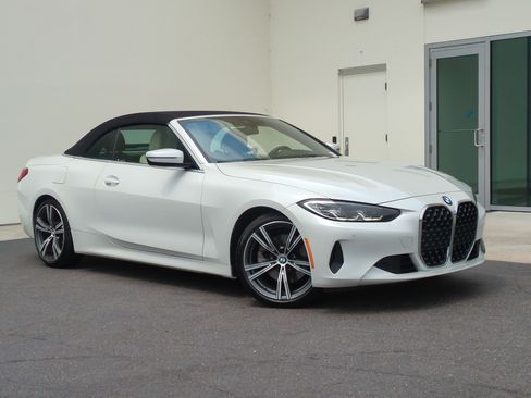 Used 2022 BMW 430i Convertible w/ Premium Package RWD image 2