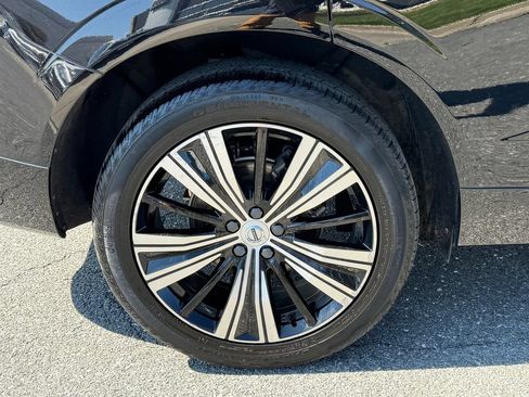 Certified 2023 Volvo XC60 B5 Plus w/ Climate Package AWD/4WD image 12