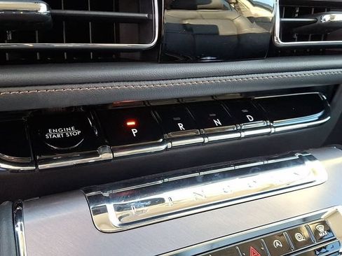 New 2026 Lincoln Aviator Reserve AWD/4WD image 13