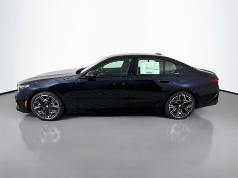 New 2027 BMW 550e xDrive w/ Premium Package AWD/4WD image 4