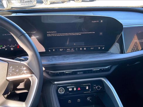 Certified 2025 Audi Q5 Prestige image 6