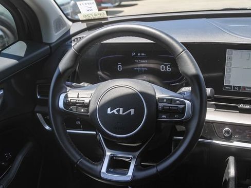 Used 2023 Kia Sportage EX FWD image 15
