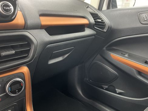 Used 2021 Ford EcoSport SE w/ SE Appearance Package FWD image 13