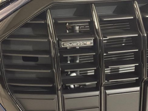 Used 2025 Audi Q3 2.0T Premium w/ Convenience Package image 28