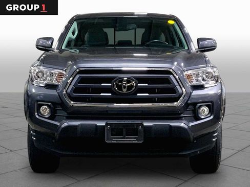 Used 2023 Toyota Tacoma SR5 AWD/4WD image 4