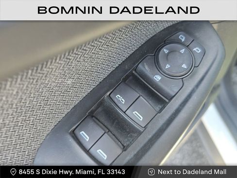 Used 2021 Chevrolet TrailBlazer LT w/ Convenience Package image 18