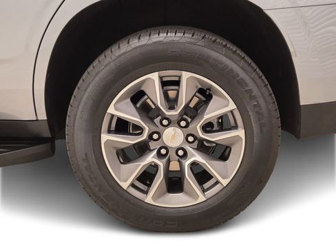 Used 2024 Chevrolet Tahoe LS w/ Driver Alert Package RWD image 14