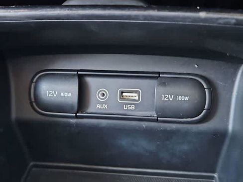 Used 2017 Kia Sorento SX image 33