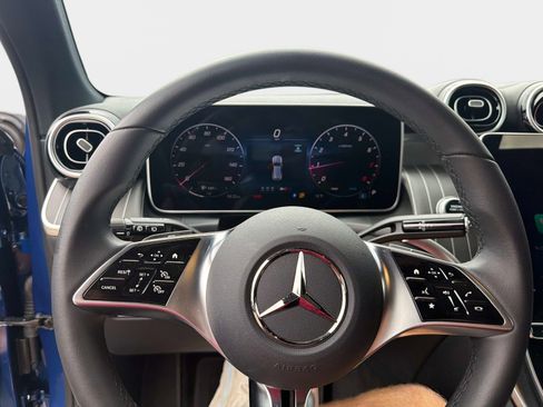 Used 2026 Mercedes-Benz GLC 300 image 24