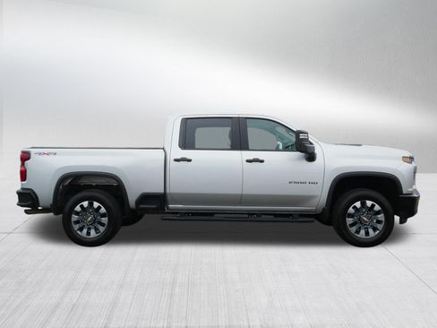 Used 2023 Chevrolet Silverado 2500 Custom w/ Custom Value Package AWD/4WD image 8