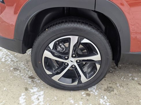 Used 2024 Chevrolet Trax RS w/ Driver Confidence Package image 15