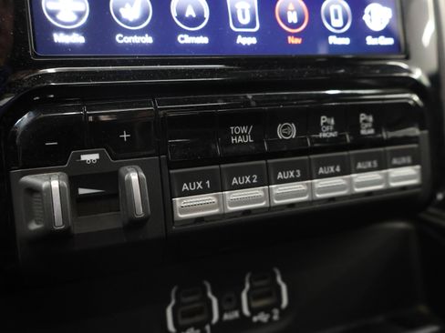 Used 2020 RAM 3500 Laramie AWD/4WD image 55