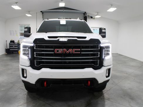 Used 2022 GMC Sierra 2500 AT4 w/ AT4 Preferred Package image 3