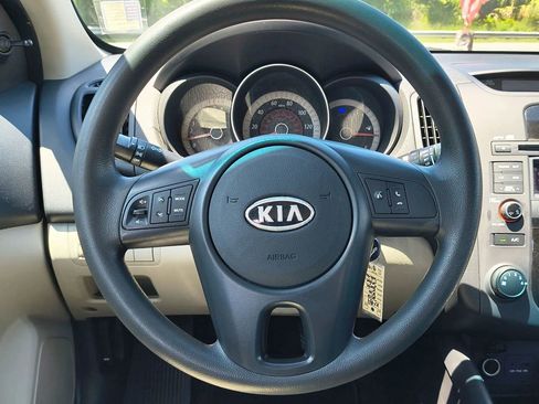 Used 2012 Kia Forte LX image 16