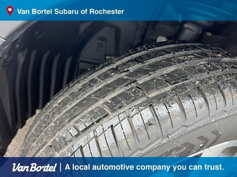 Used 2023 Subaru Outback Premium image 10