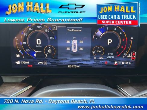 Used 2025 Chevrolet Suburban High Country AWD/4WD image 27