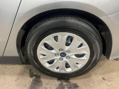 Used 2020 Ford Fusion S FWD image 10