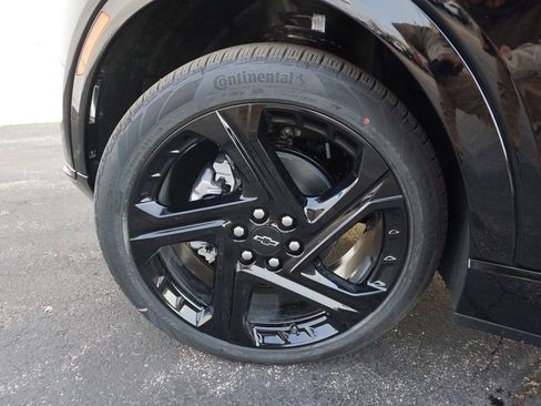 New 2026 Chevrolet Equinox EV RS image 25