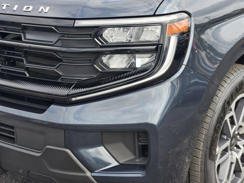 Certified 2025 Ford Expedition Max Active image 9