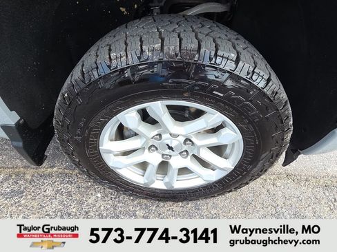 Used 2024 Chevrolet Silverado 1500 RST w/ Z71 Off-Road Package AWD/4WD image 11