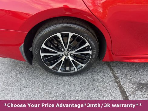 Used 2019 Toyota Camry SE image 11
