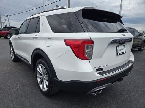 Certified 2023 Ford Explorer Platinum w/ Technology Package AWD/4WD image 7